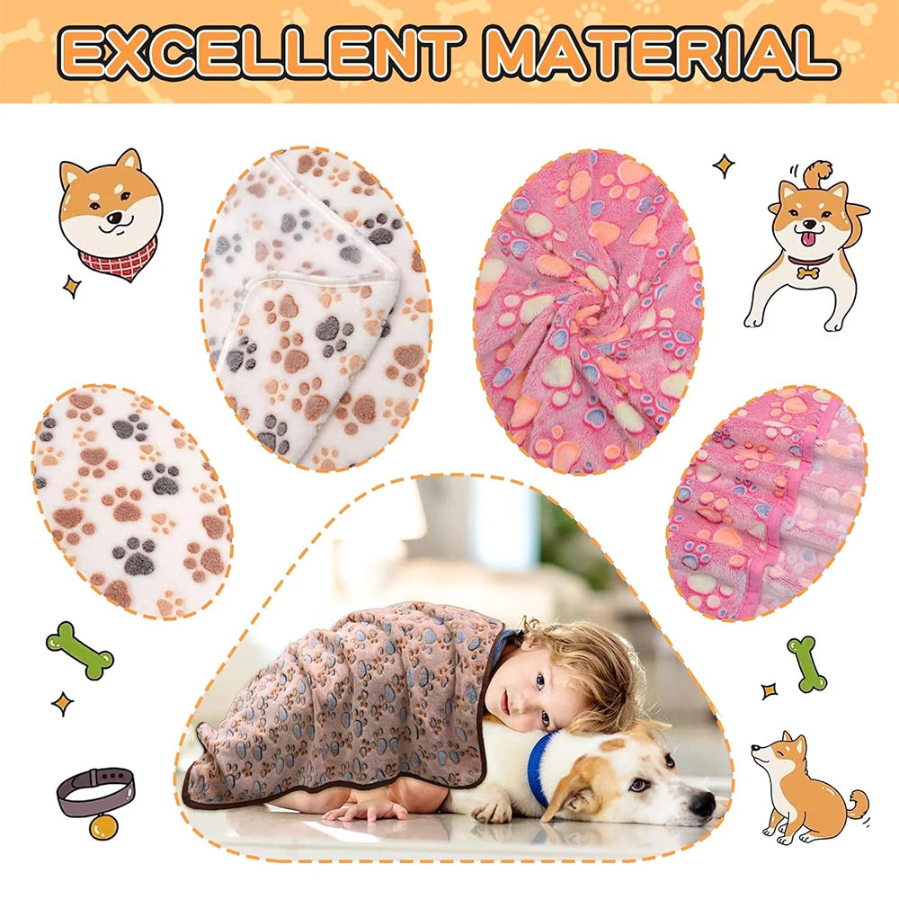 Kuscheldecke mit Pfötchen